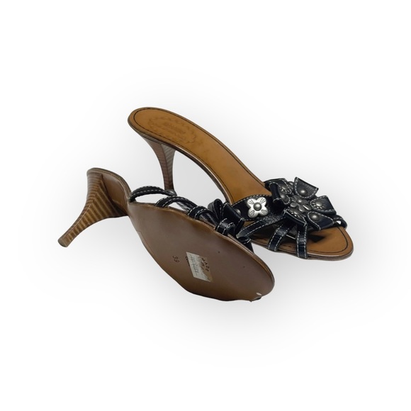 Vintage: new Moschino Cheap + Chic ☻ Intricate Hardware Floral Mule Sandal Heels - Picture 10 of 16